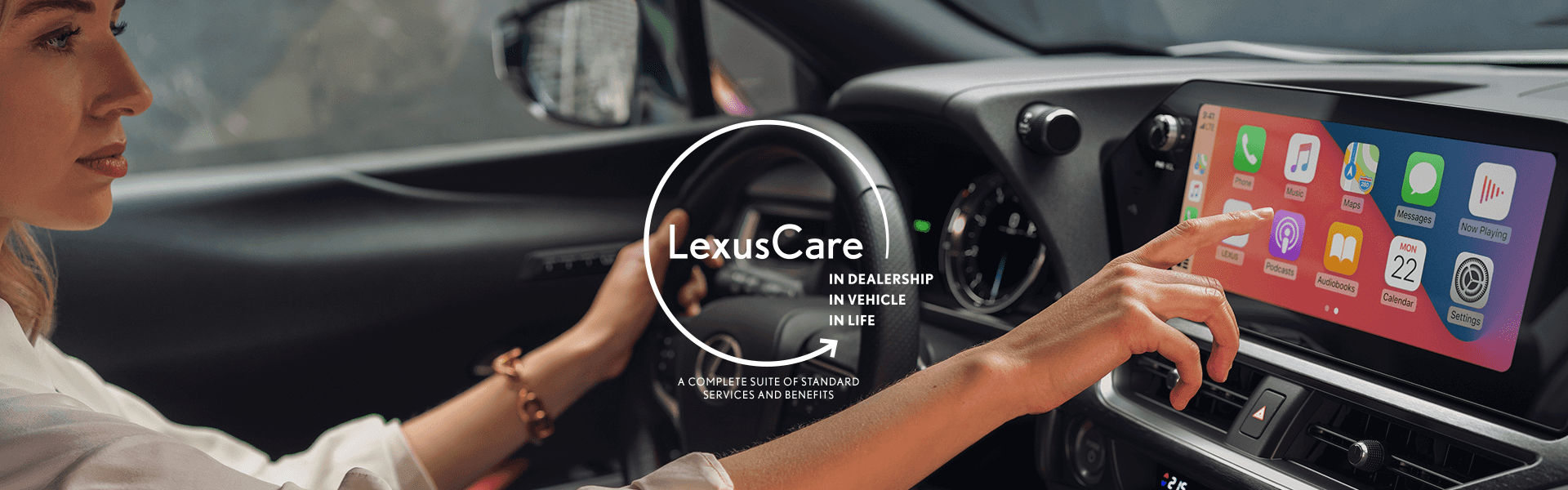 4—LexusCare—UX-Interior—1920×600