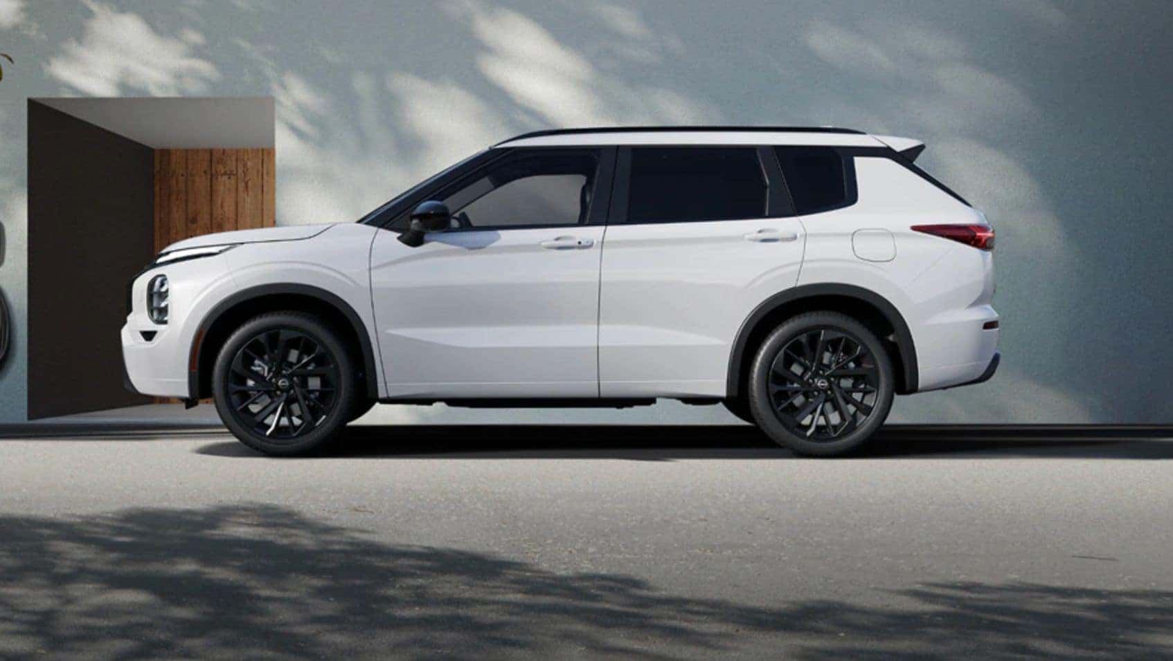 Side view of the 2026 Nissan Rogue Plug-In Hybrid