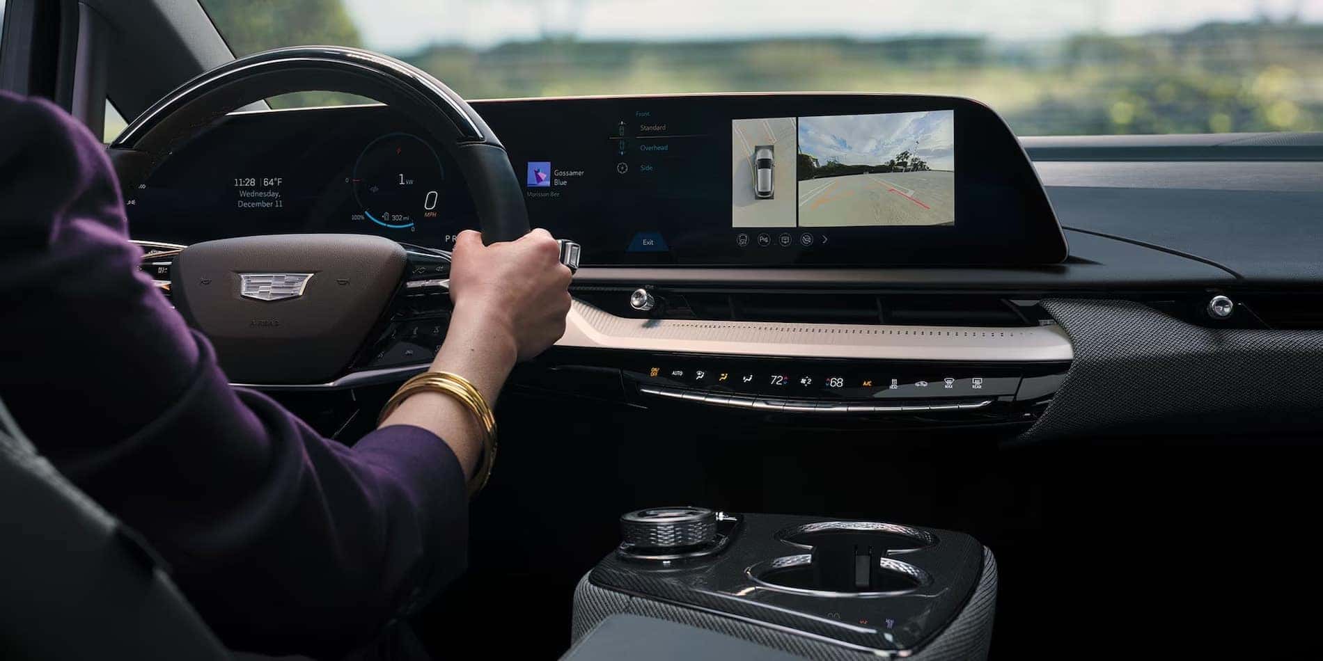 2027 Cadillac OPTIQ parking assist view on the 33-inch Horizon Display