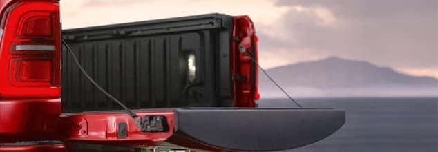 POWERFUL EXTERIOR ELEMENTS