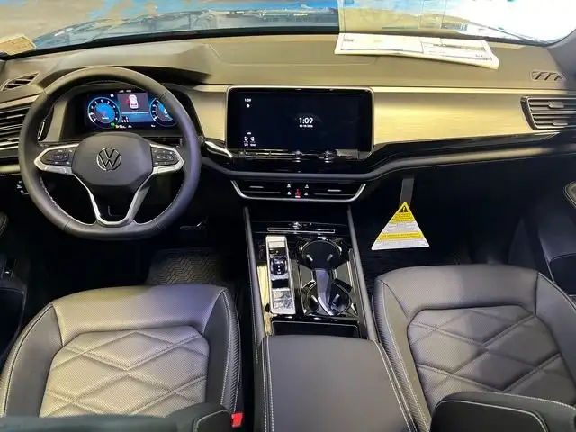 2026 Volkswagen Atlas Cross Sport Dashboard