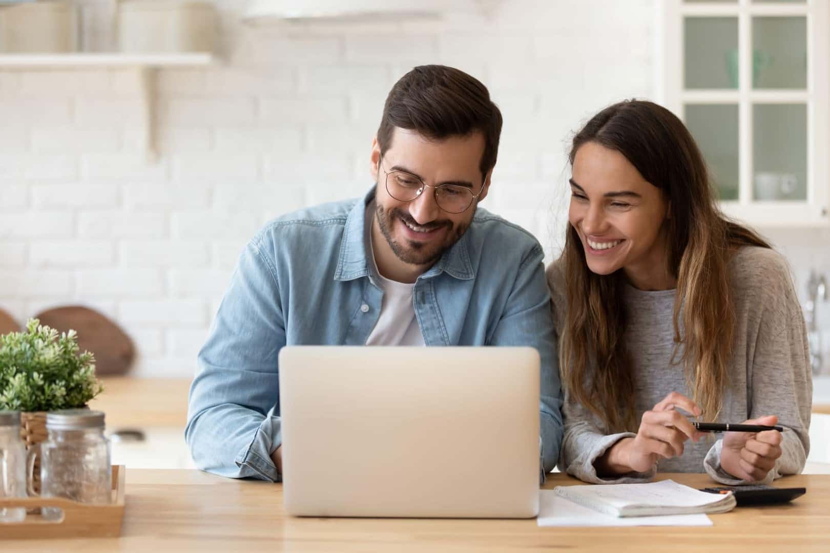 Couple Shopping for Used Car Online near Lynn MA
