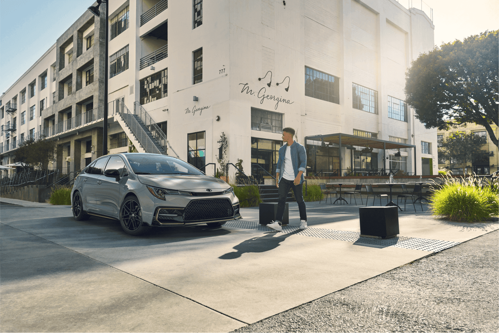Nissan Sentra vs Toyota Corolla