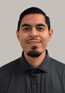 Dennis  Alvarez
