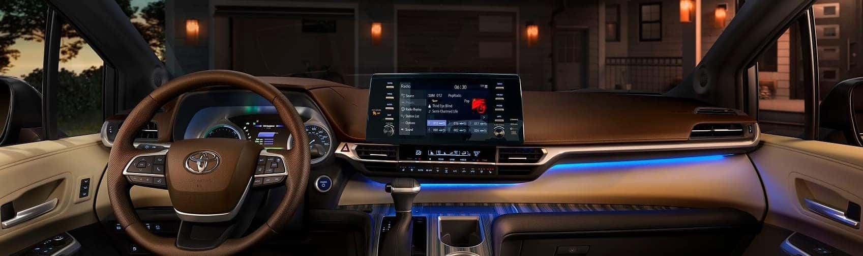 Toyota Sienna vs. Chrysler Pacifica