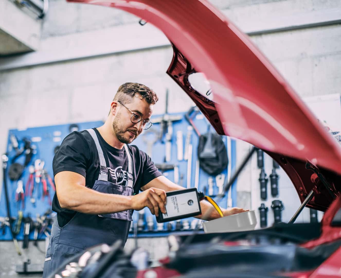 MINI Cooper oil change special $119.99 at MINI of Universal City Los Angeles