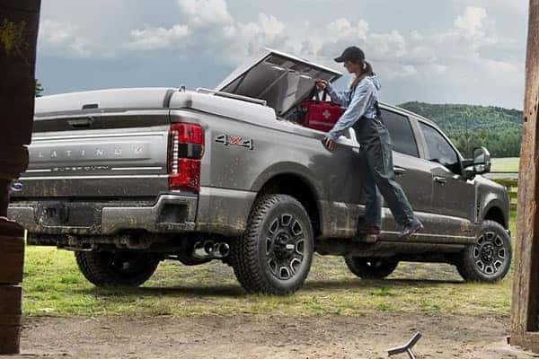 Ford Super Duty F-250 EXTERIOR
