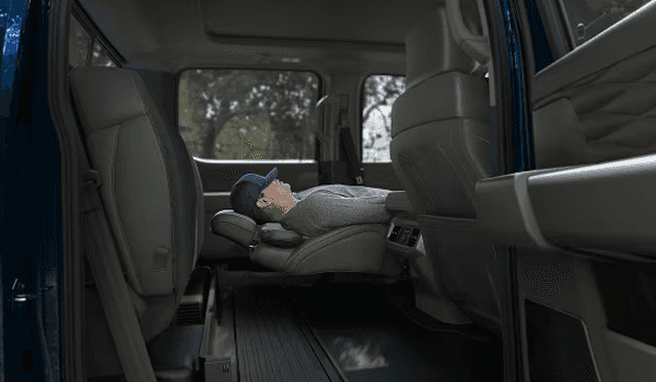 2026 Ford F-450 Napping