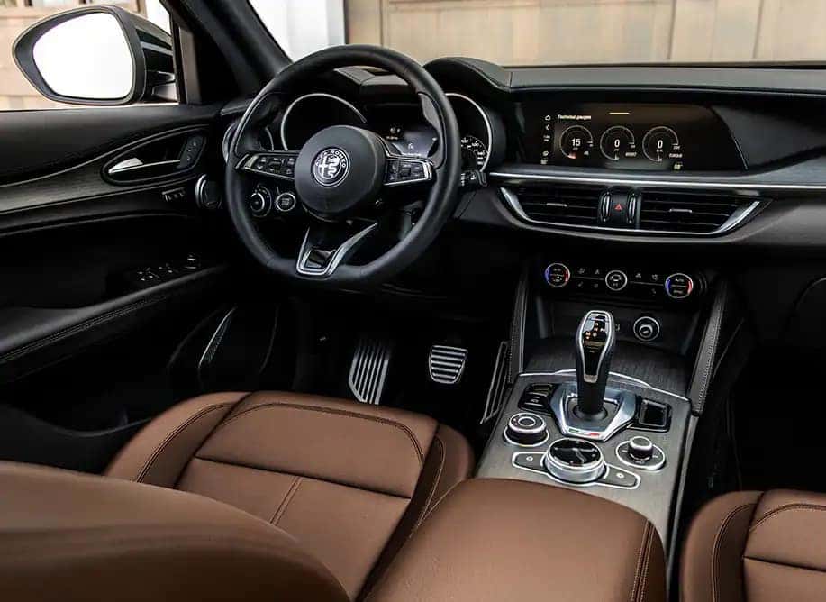 2025 Alfa Romeo Stelvio Sprint Base photo 3