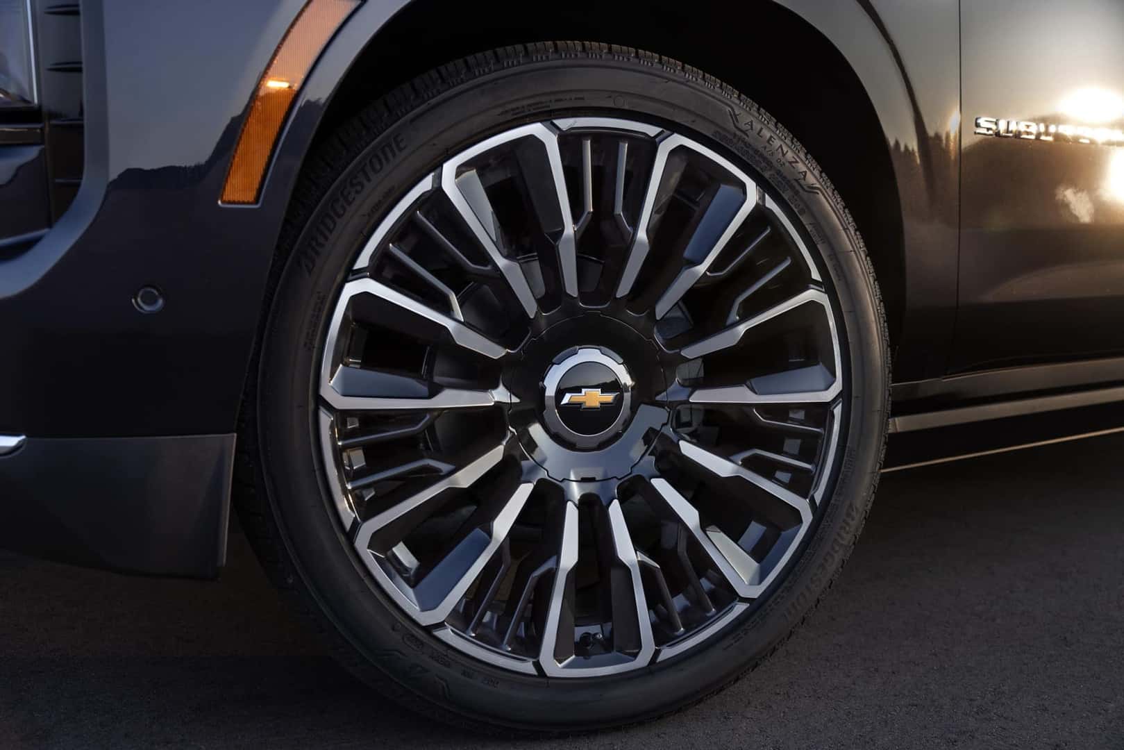 2025 Chevrolet Suburban High Country 24-inch wheel