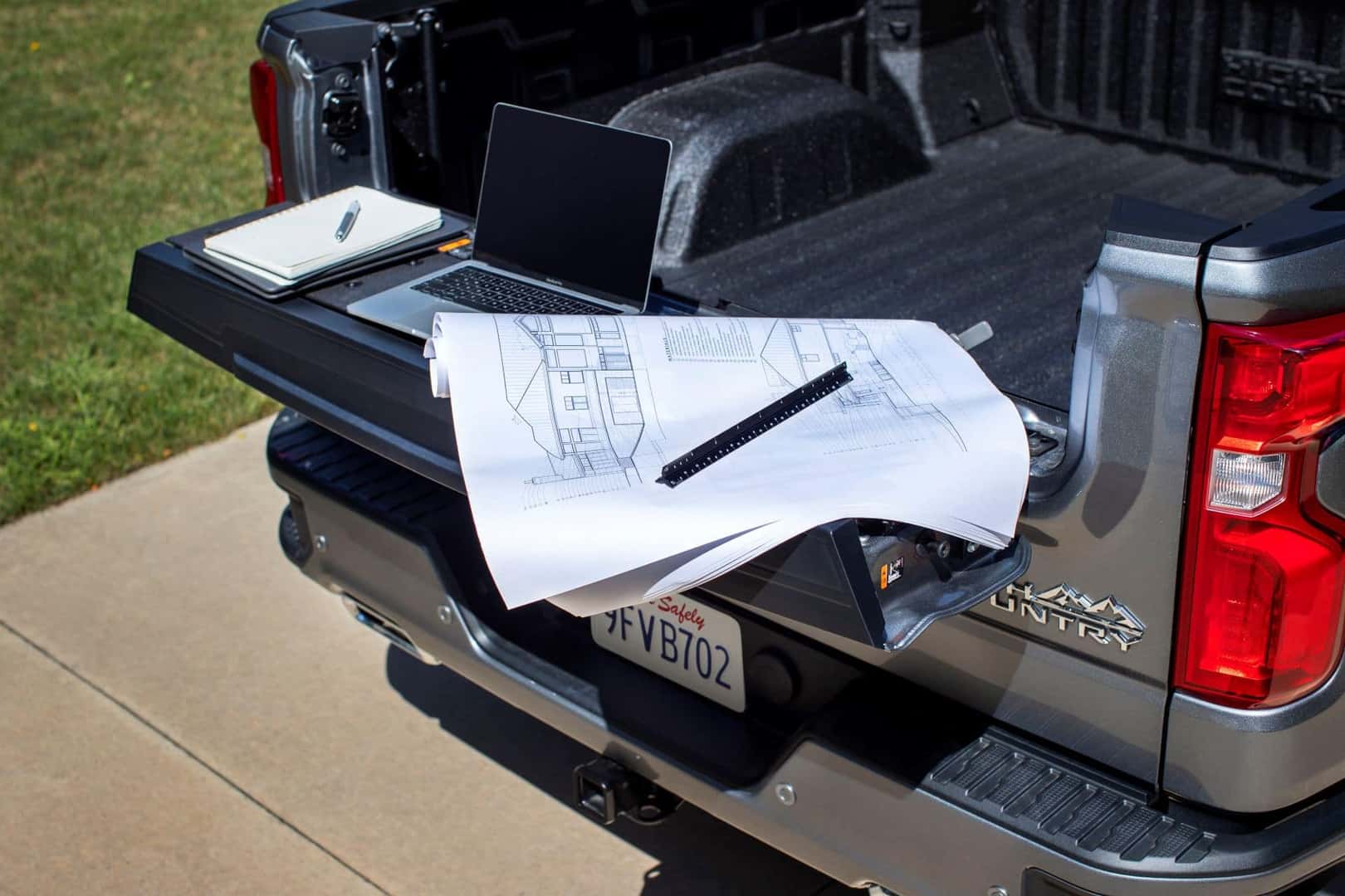The Versatile Multi-Flex Tailgate Of The Best Pickup Truck, The 2024 Chevy Silverado