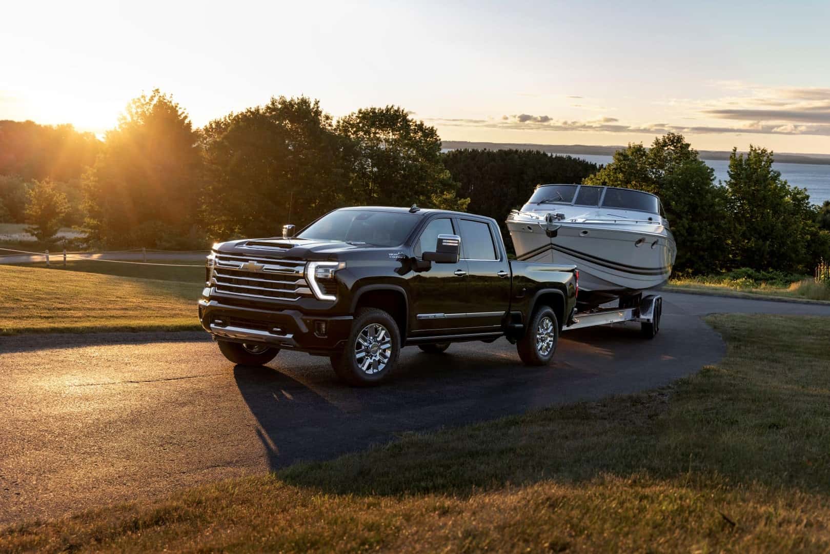 The Finest Pickup Truck, The Chevy Silverado 2500HD, Towing A Heavy Boat